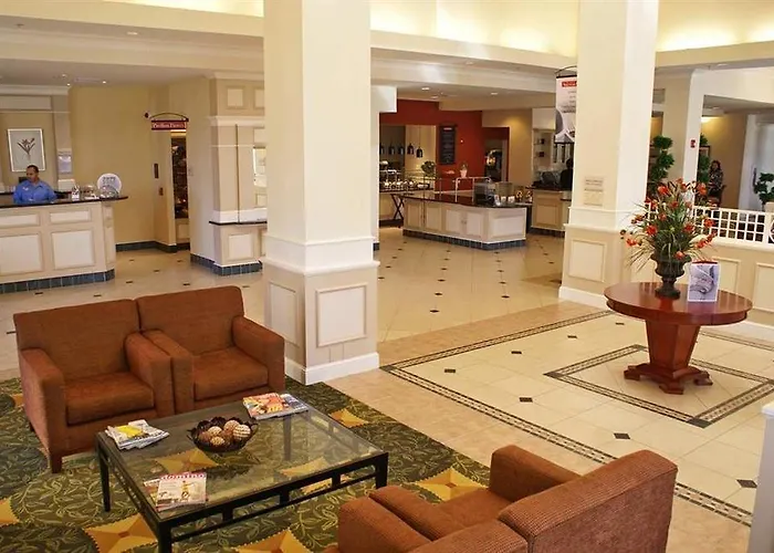 Hotel Hilton Garden Airport