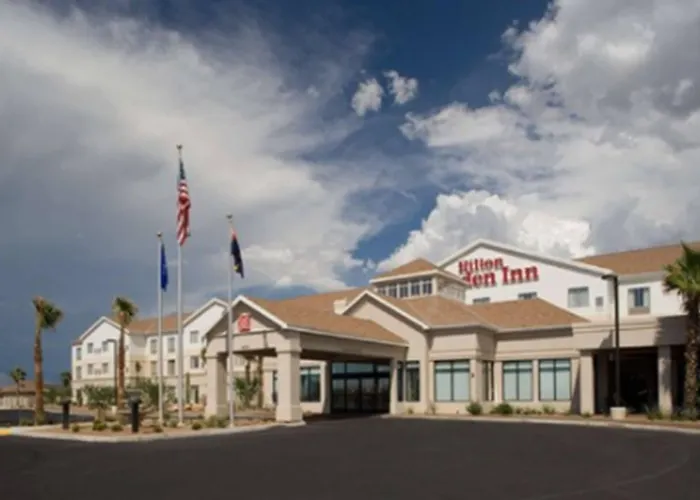 Hilton Garden Airport Hotel 3*
