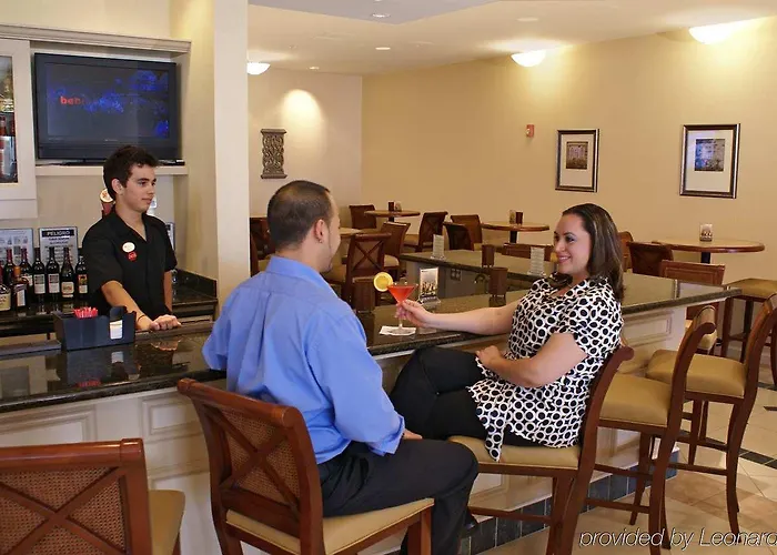 Hilton Garden Airport Hotel 3*