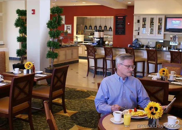 Hilton Garden Airport Hotel