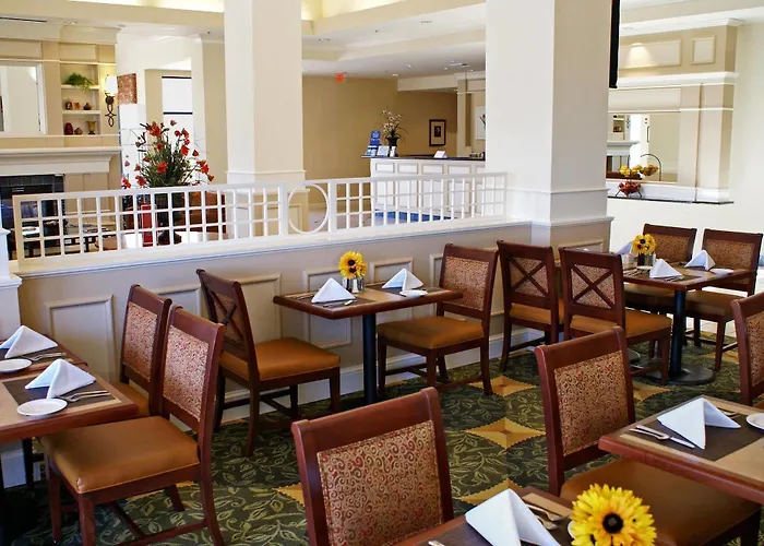 Hotel Hilton Garden Airport
